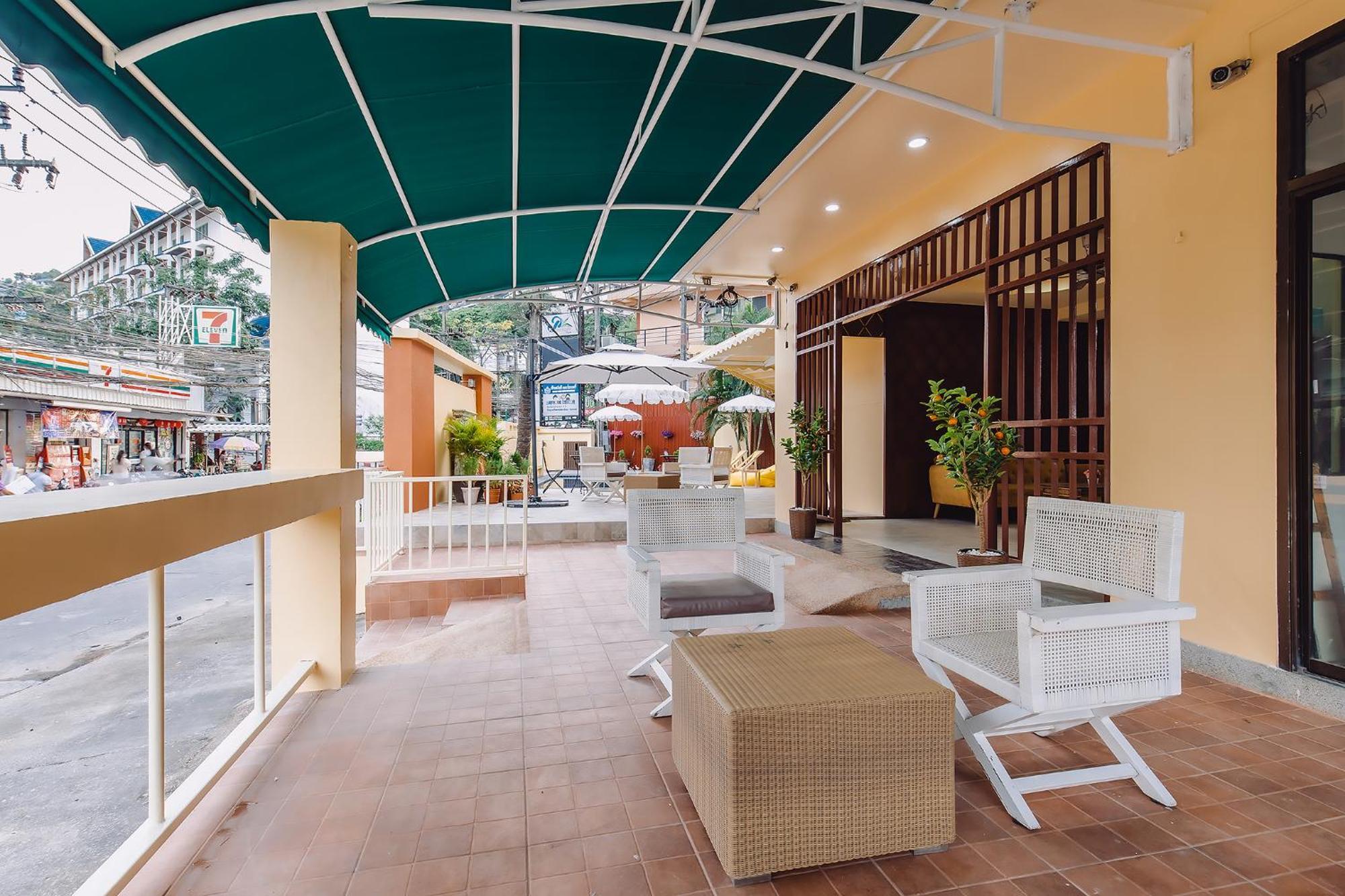 Bauman-Ville Hotel Patong Exterior foto